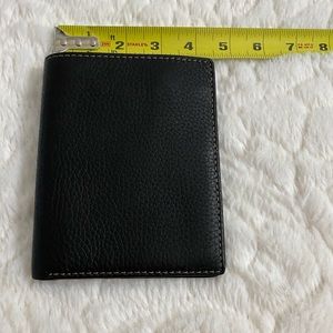 Fossil passport wallet